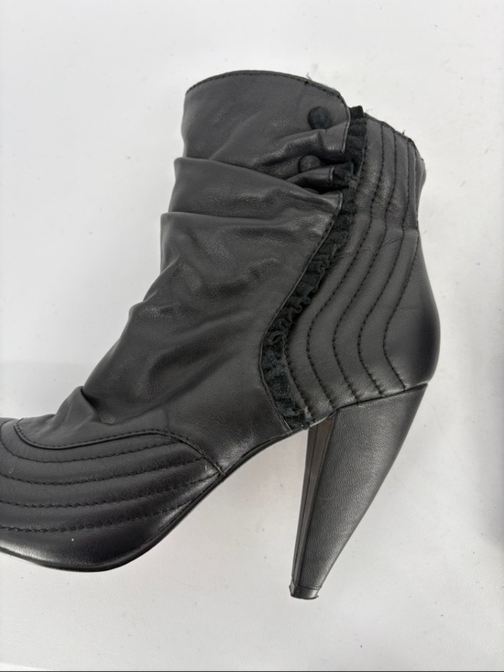 🍴 Seychelles Black Quilted Leather Ankle Booties granny